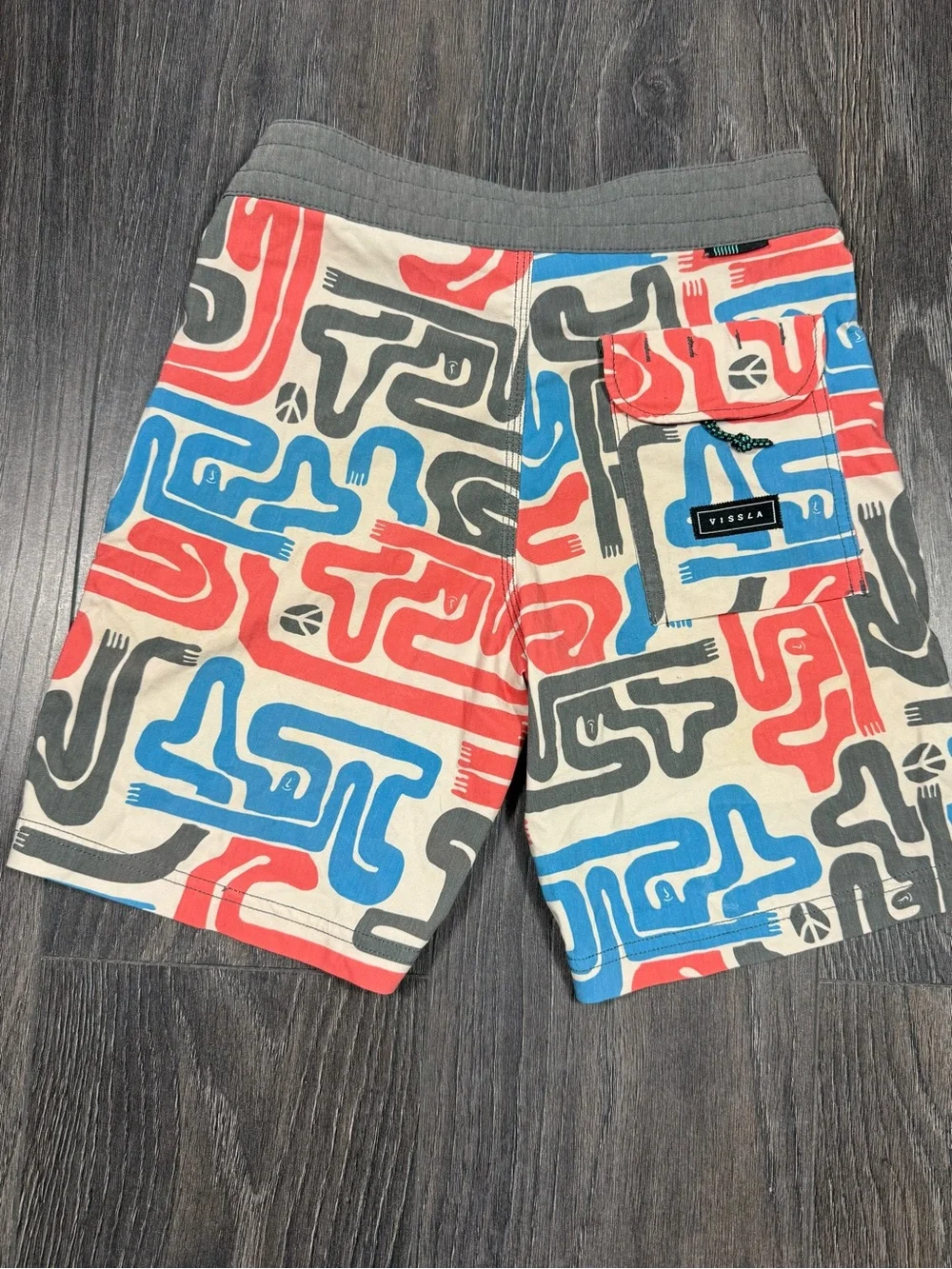 VISSLA Men’s Red Blue Gray Abstract Graphic Board Shorts size 24